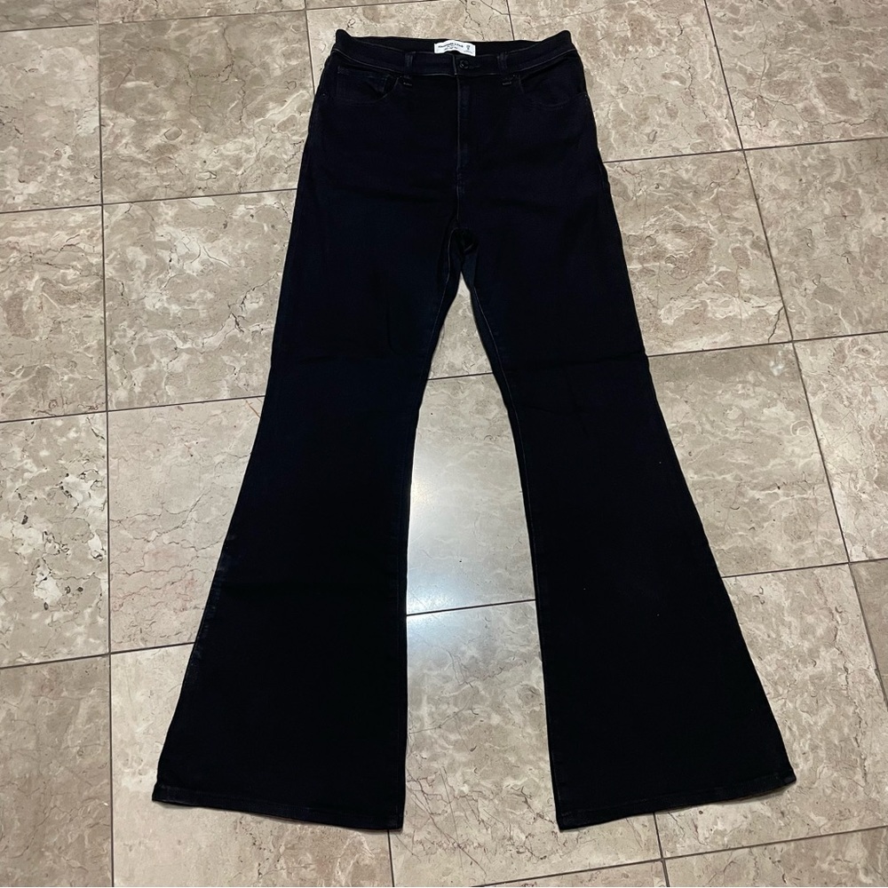 Abercrombie & Fitch Ultra High Rise Flare Jeans